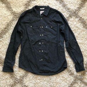 Levi’s Button Up Shirt